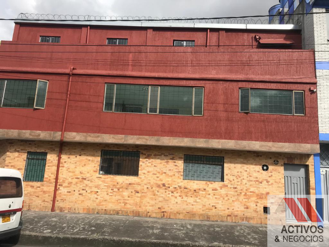 Edificio en arriendo en Santa sofia, Bogotá - Miniatura 4