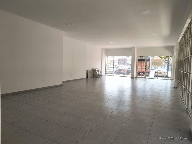 Local en  Arriendo en Santa barbara occidental, Bogotá - Miniatura 3