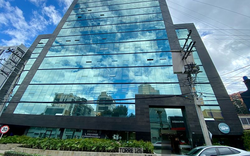 Oficina en  Venta en Santa Barbara, Bogotá - Imagen 1