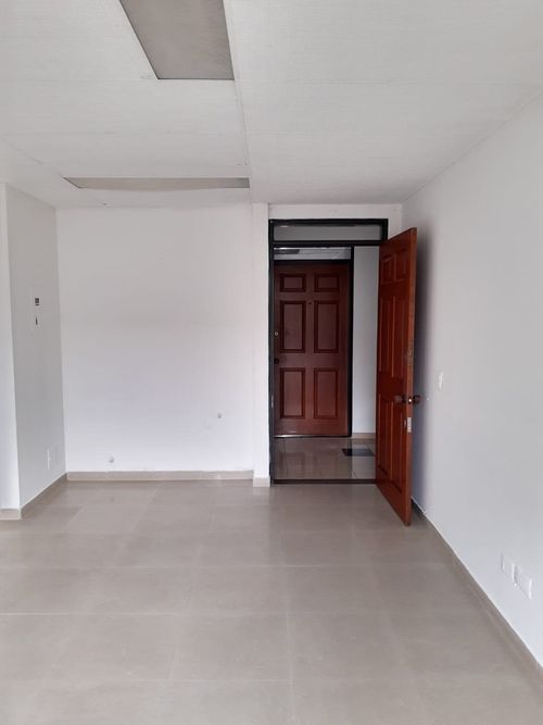 Oficina en  Arriendo en Porciuncula, Bogotá - Miniatura 4