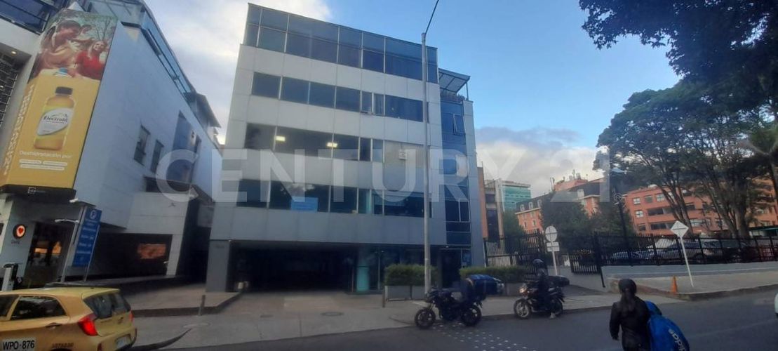 Oficina en  Arriendo en Chico norte, Bogotá - Imagen 1