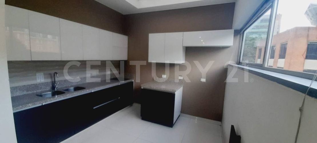 Oficina en  Arriendo en Chico norte, Bogotá - Miniatura 4