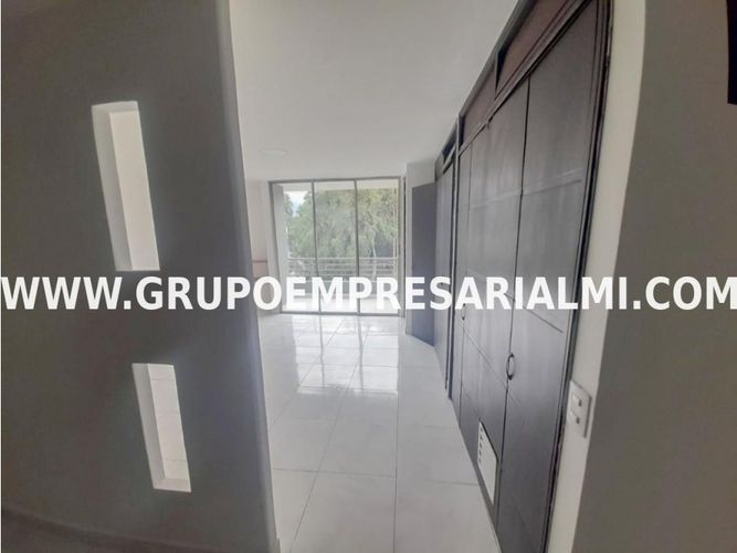 Apartaestudio en Arriendo en Belén, Medellín - Miniatura 3