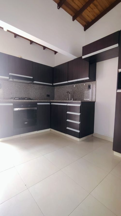 Casa en Arriendo en Ub. portal de los alcaceres, Villa del rosario - Miniatura 6