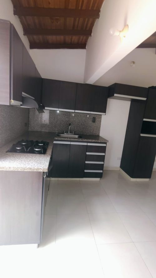 Casa en Arriendo en Ub. portal de los alcaceres, Villa del rosario - Miniatura 7