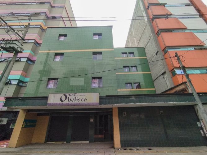 Edificio en arriendo en Laureles, Medellín - Imagen 1