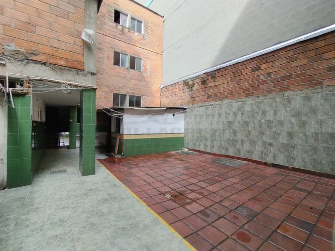 Edificio en arriendo en Laureles, Medellín - Miniatura 22
