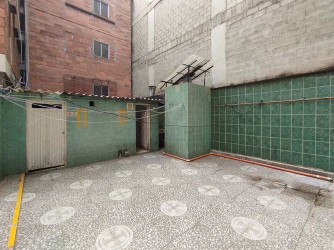 Edificio en arriendo en Laureles, Medellín - Miniatura 24