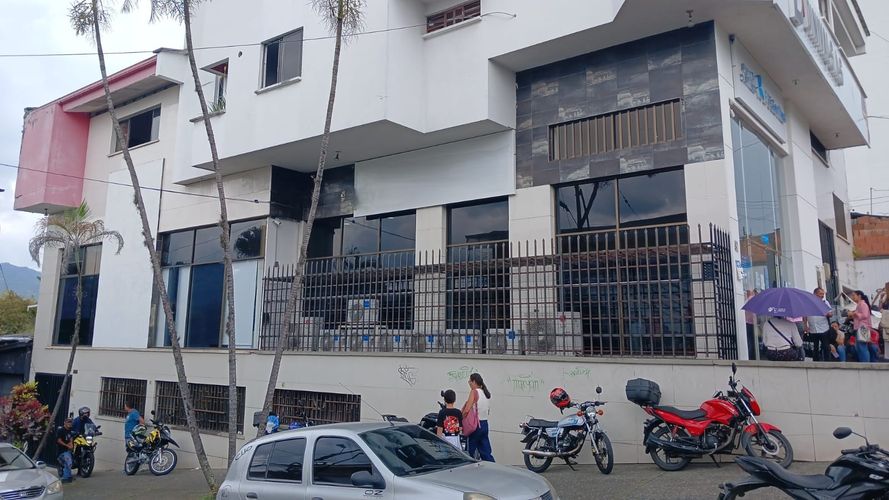 Edificio en  Venta en Avenida 30 de agosto, Pereira - Imagen 1