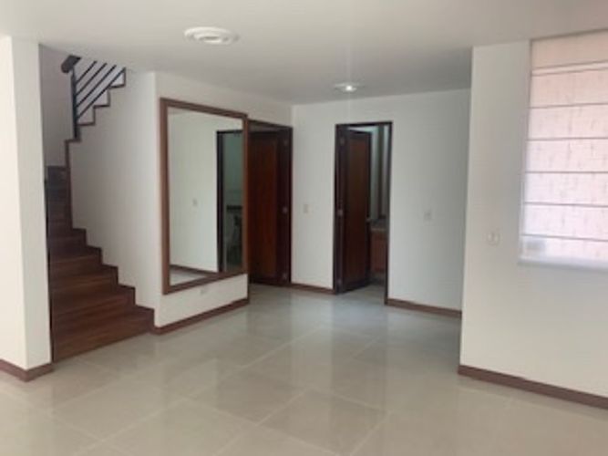 Casa en Venta en Gratamira, Bogotá - Miniatura 2