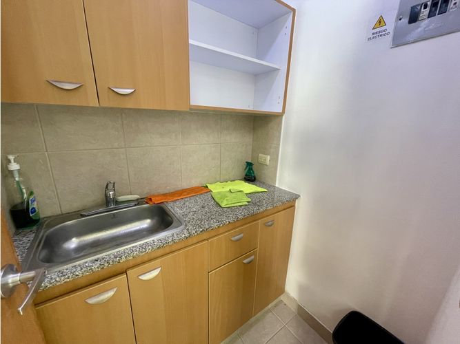 Oficina en  Arriendo en Milla de Oro, Medellín - Miniatura 8