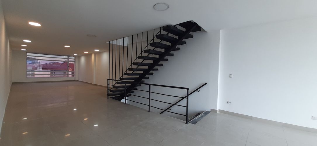 Oficina en Arriendo en Engativá, Bogotá - Miniatura 5