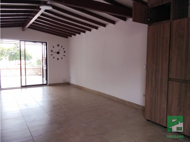 Apartaestudio en Arriendo en Viviendas del Sur, Itaguí - Miniatura 2