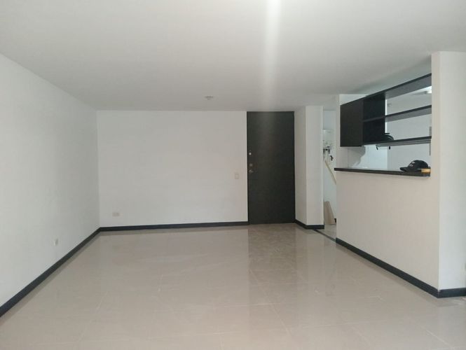 Apartamento en Arriendo en Laureles, Medellín - Miniatura 3