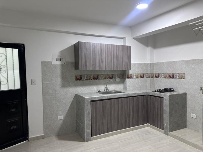 Apartaestudio en  Arriendo en Prados del norte, Cali - Miniatura 8