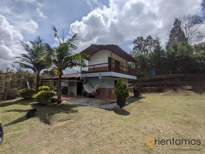 Finca en Arriendo en Mampuesto, Rionegro - Imagen 1