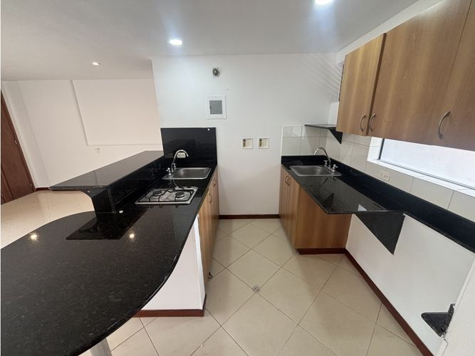 Apartaestudio en Arriendo en El Poblado, Medellín - Miniatura 3