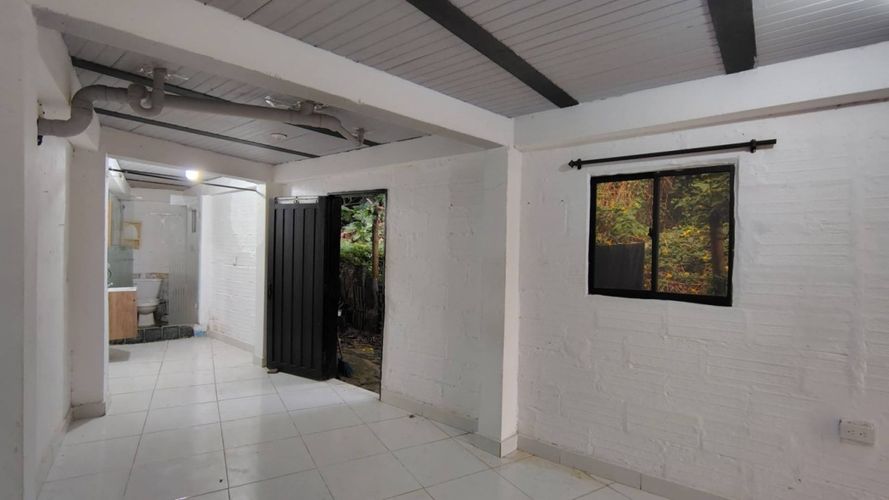 Apartaestudio en Arriendo en Cucaracho, Medellín - Imagen 1