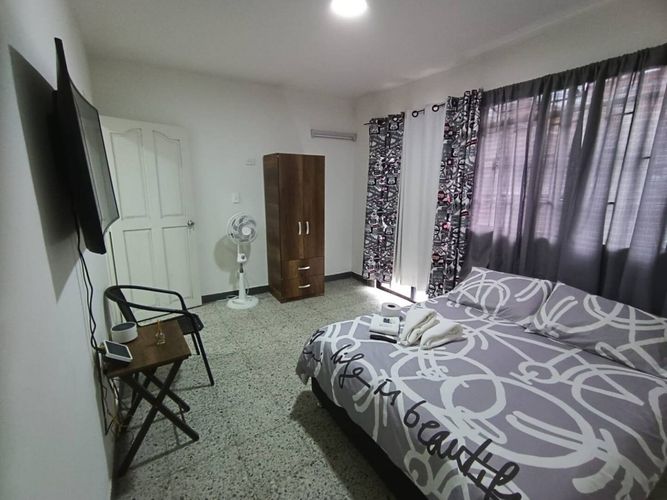 Apartaestudio en venta en Laureles, Medellín - Imagen 1