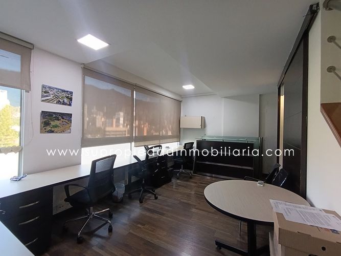 Oficina en  Arriendo en El Poblado, Medellín - Miniatura 4