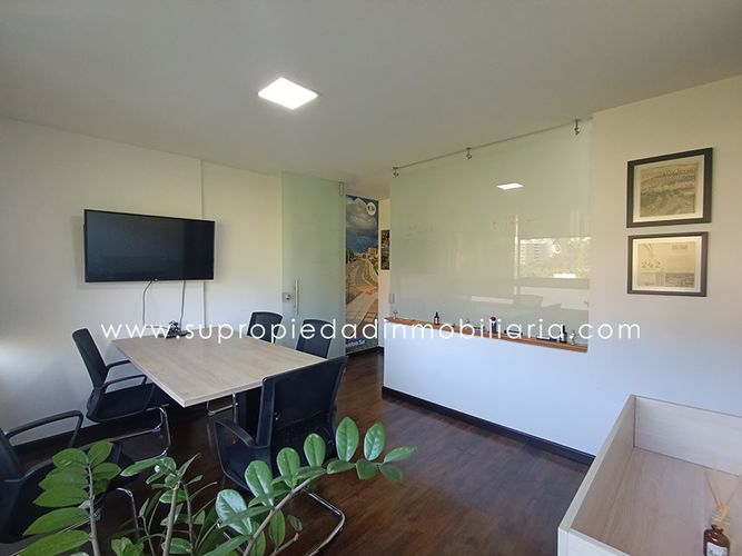 Oficina en  Arriendo en El Poblado, Medellín - Miniatura 9