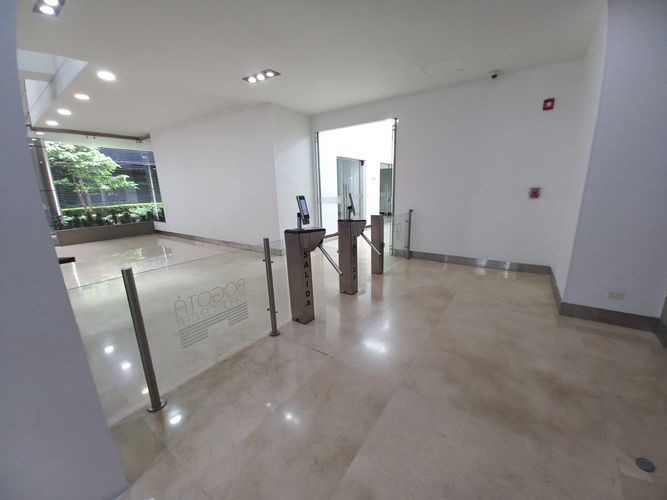 Oficina en Arriendo en Chico norte, Bogotá - Miniatura 4