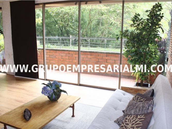 Apartaestudio en Venta en El Poblado, Medellín - Miniatura 4