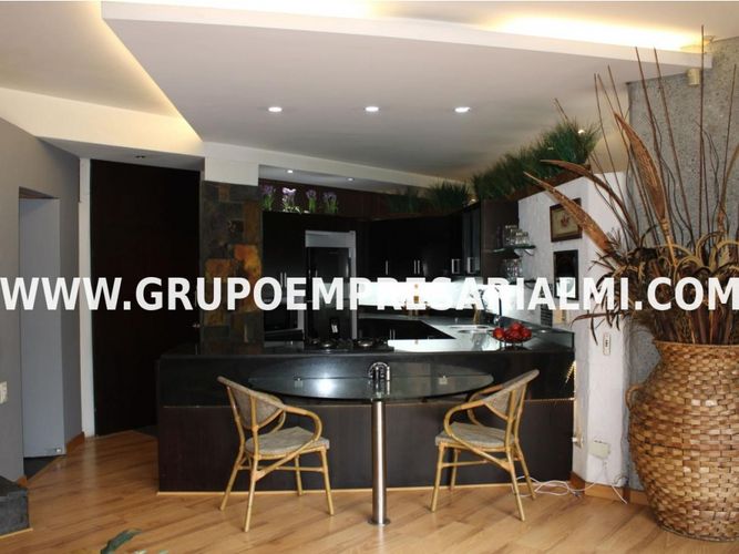 Apartaestudio en Venta en El Poblado, Medellín - Miniatura 8