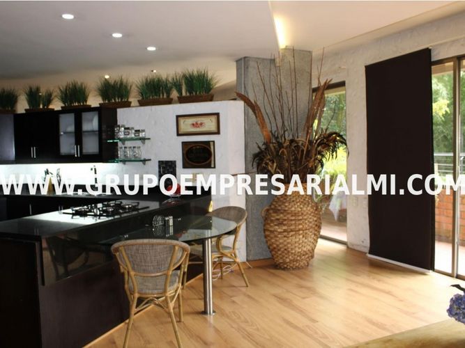 Apartaestudio en Venta en El Poblado, Medellín - Miniatura 10