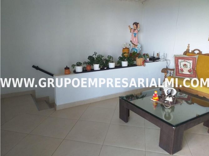 Apartaestudio en Venta en Peñol - Miniatura 2