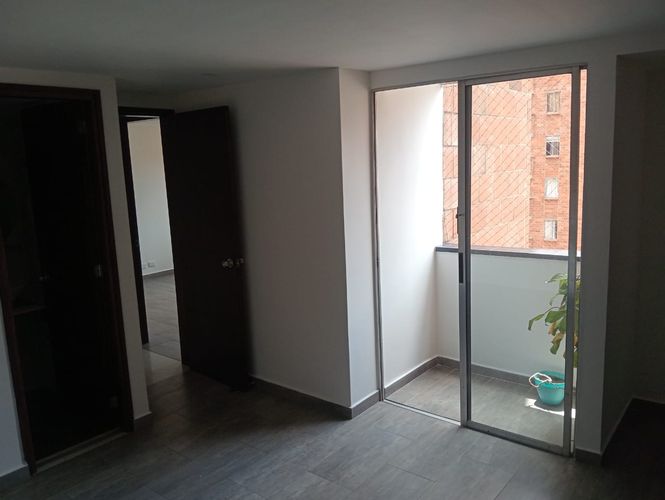 Apartamento en Arriendo en Laureles, Medellín - Miniatura 3