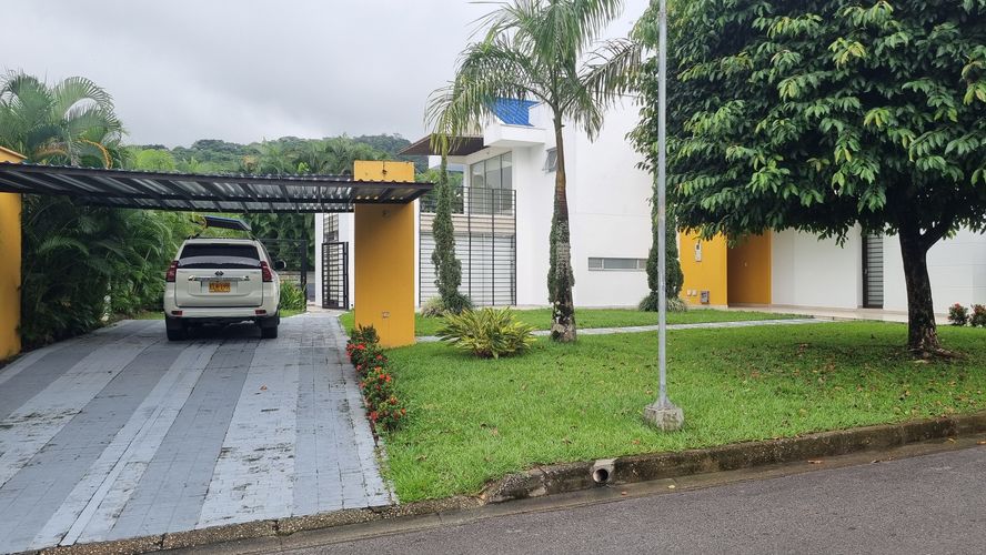 Casa en Arriendo en Villavicencio - Miniatura 3