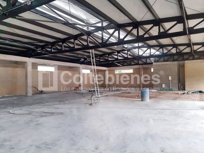 Local en  Arriendo en Viviendas del Sur, Itaguí - Miniatura 2