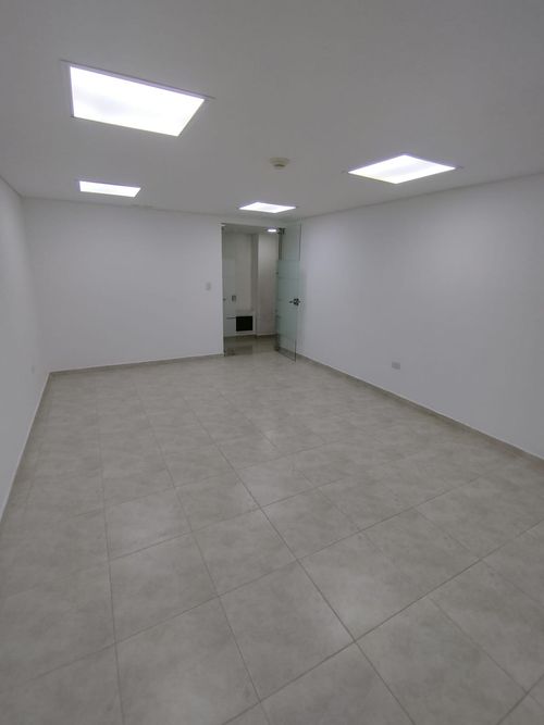 Oficina en Arriendo en Garcia rovira, Bucaramanga - Miniatura 7