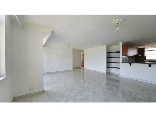 Apartamento en  Venta en Los colores, Medellín - Miniatura 3
