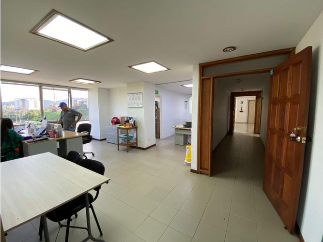 Oficina en Arriendo en Tejares, Manizales - Miniatura 6