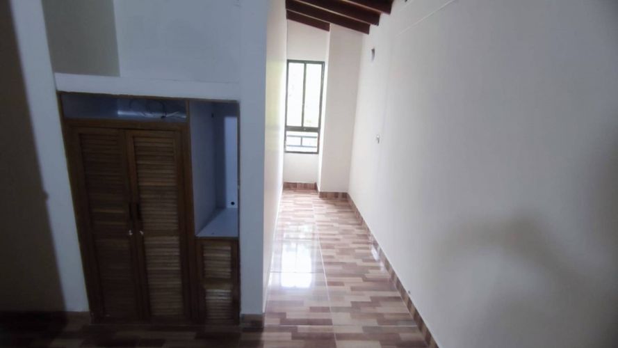 Apartamento en Arriendo en Belén Rosales, Medellín - Miniatura 4