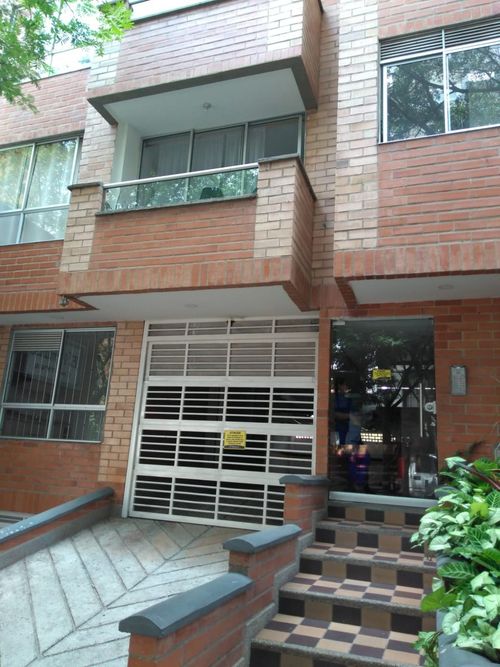 Apartaestudio en Arriendo en Laureles, Medellín - Miniatura 3
