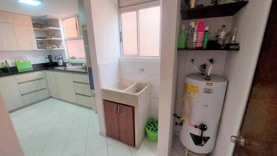 Apartamento en Arriendo en Castropol, Medellín - Miniatura 3