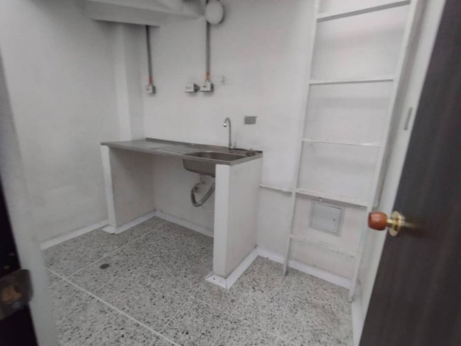 Local en  Arriendo en Olaya, Bogotá - Miniatura 18