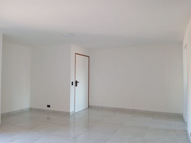 Apartamento en Arriendo en Laureles, Medellín - Miniatura 3