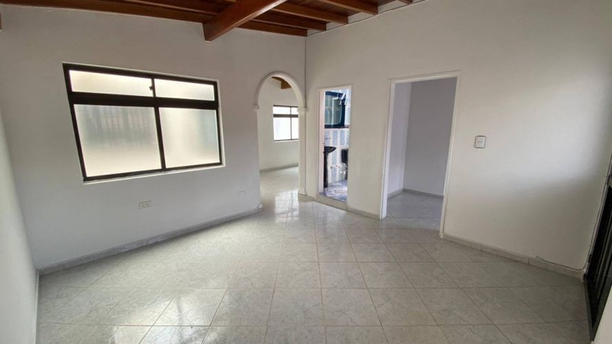 Apartamento en Arriendo en La gloria, Medellín - Miniatura 2