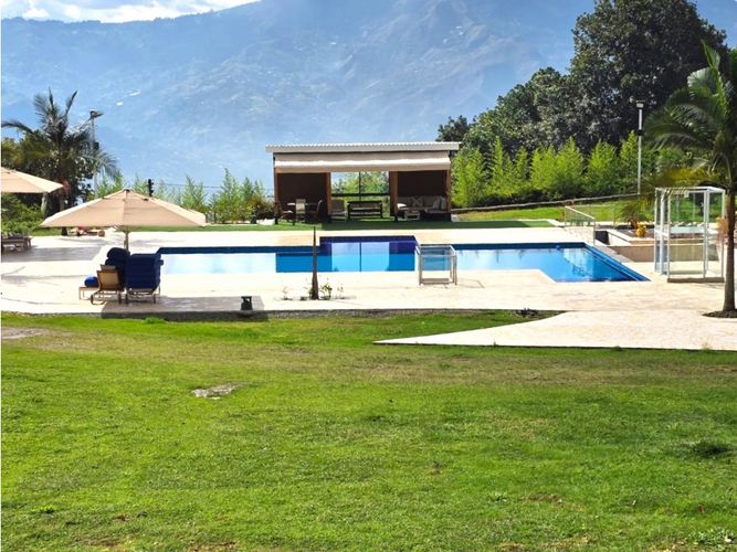 Finca en  Venta en Copacabana - Miniatura 2