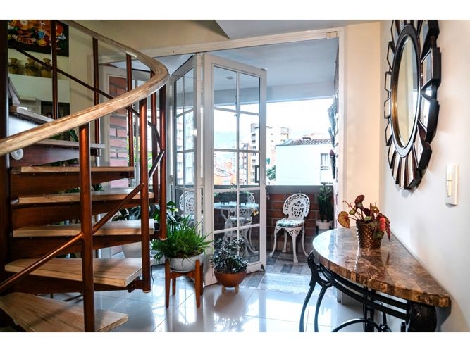 Apartamento en  Venta en Laureles, Medellín - Miniatura 4