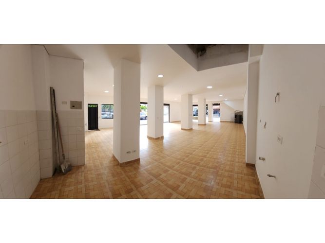 Local en  Arriendo en Santa lucia, Medellín - Miniatura 3