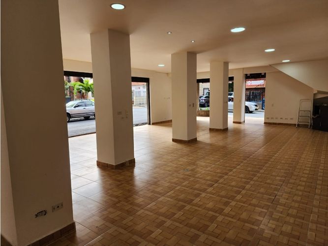Local en  Arriendo en Santa lucia, Medellín - Miniatura 5
