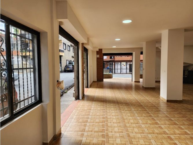 Local en  Arriendo en Santa lucia, Medellín - Miniatura 6