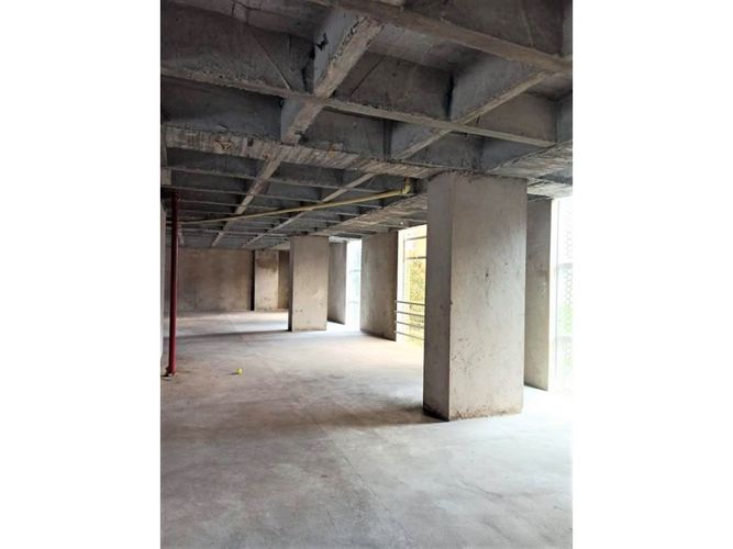 Edificio en  Arriendo en Conquistadores, Medellín - Imagen 1
