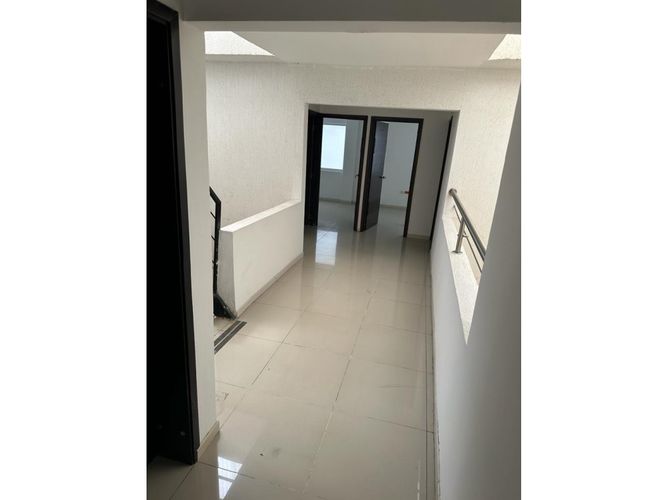 Edificio en  Venta en Cali - Miniatura 3
