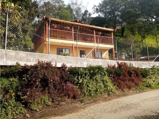 Finca en  Venta en Santa Elena, Medellín - Imagen 1